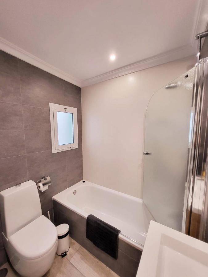 Stylish 3 Bedroom Penthouse In Marbella Centre With Large Pool Close To The Beach Eksteriør bilde